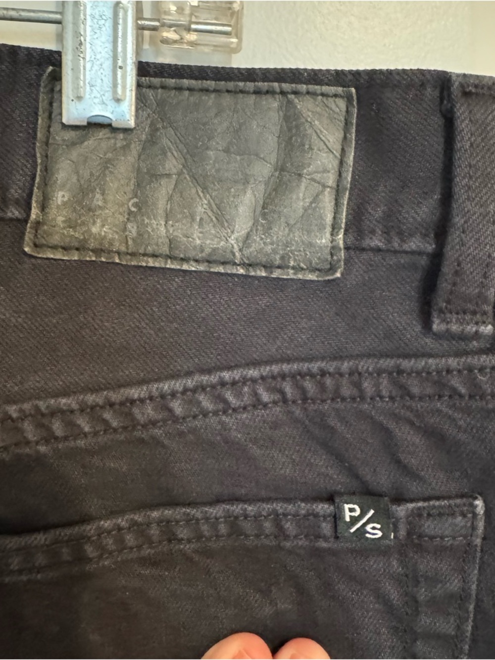 PacSun Black Straight Leg Jeans Button Fly Sz 30x32 Relaxed Unisex - Picture 4 of 6